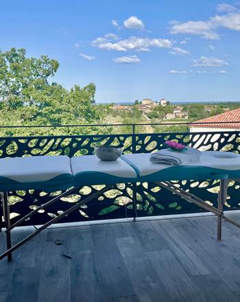 Un petit massage en fin de journée sur le balcon ?