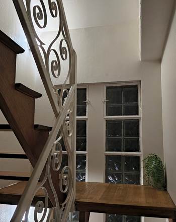 escalier-acces-suite-les-retrouvailles-la-girouardiere