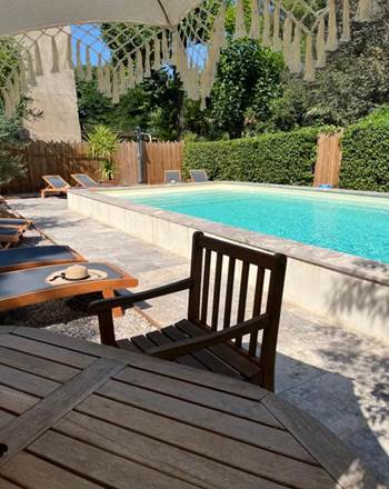 Domaine La Belle Dame sans Regrets piscine
