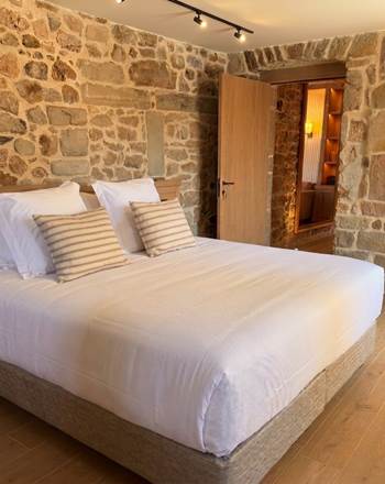 Chambre 11 - Lit