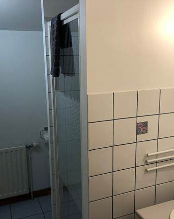 LA VARNIÈRE - Chambre Double - Salle d'eau