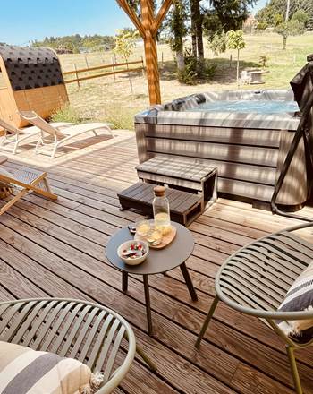 La terrasse et son spa