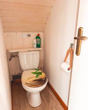 WC