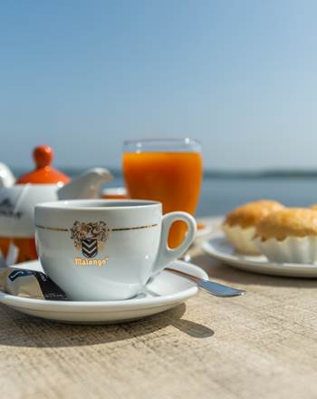 Petit déjeuner Express sur la terrasse