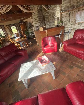 Salon dans la salle à manger