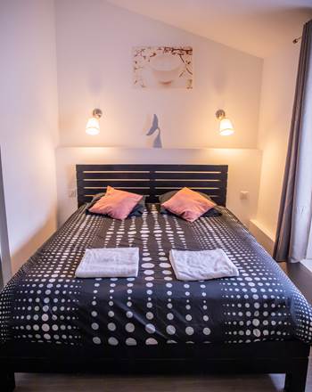 Chambre 3 Lit et appliques