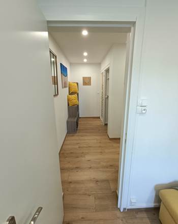 couloir avec lit supplémentaire pour un 5e couchage