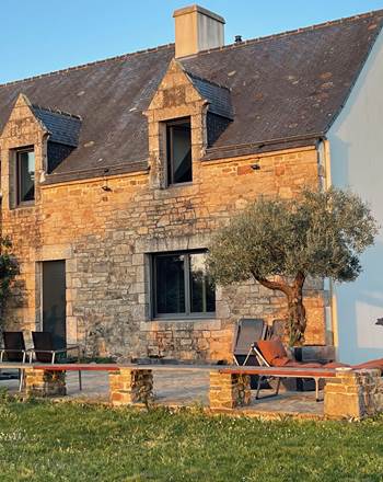 Grande maison de vacances terrasse olivier