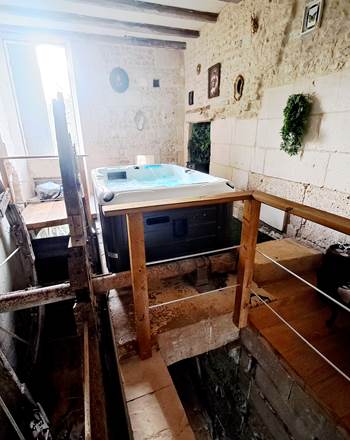 Le Logis du Meunier, logement insolite et romantique avec spa privatif