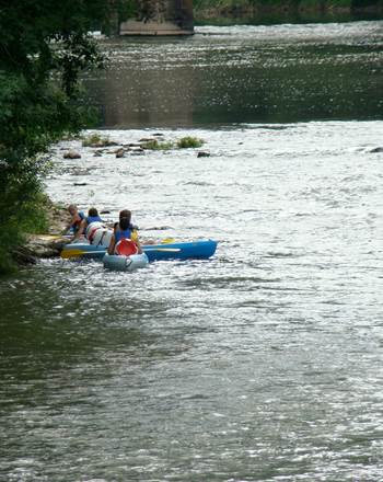 Descente des Gorges de l’Aveyron en Canoe photo KaymanCanoes