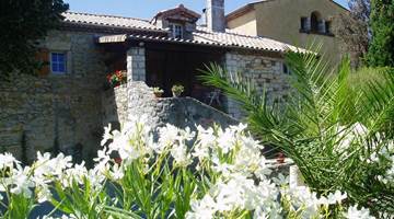 gîte familial convivial et de regroupement d'amis en ardèche rhone alpes