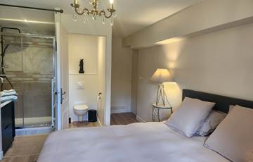 CHAMBRE D'HOTE CONFORTABLE LIT 2 PERSONNES 160CM