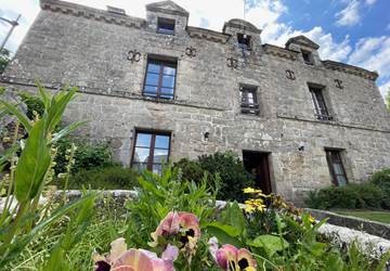 Grand Gîte en fleur