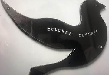 Colombe cendrée : une des 2 chambres de la suite