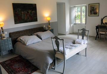 lit double 160X200 avec linge de lit en lin