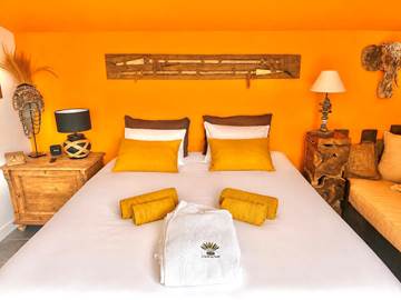 CHAMBRE JAUNE