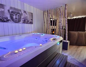 A jacuzzi salon