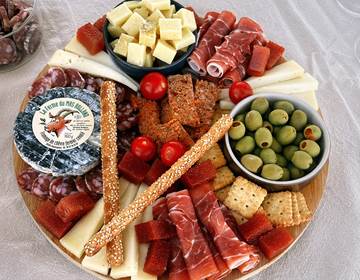 Dégustation de vin et tapas au Mas Farchat