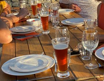 Table d'hotes en extèrieur