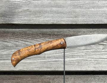 #AtelierCoutellerie / #KnifeMakingWorkshop #FabricationCouteaux / #HandmadeKnives #StageCoutelier / #BladesmithExperience #CouteauArtisanal / #ArtisanKnife #StageArtisanat / #CraftWorkshop #AtelierCréatif / #CreativeWorkshop #LoisirManuel / #HandsOnExperience #CouteauPersonnalisé / #CustomKnifeMaking #ArtisanatFrancais / #FrenchCraftsmanship #VacancesActives / #ActiveHolidays #ExperienceUnique / #UniqueExperience #SouvenirArtisanal / #CraftYourSouvenir #TourismeExpérientiel / #ExperientialTravel #VacancesCréatives / #CreativeHolidays #DécouverteLocale / #LocalDiscovery #AtelierVacances / #HolidayWorkshop #MadeInIledeRé / #MadeInIledeRe #ActivitéInsolite / #UnusualExperience