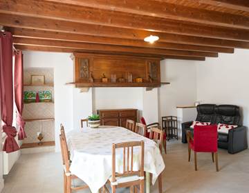 La maison de Louise espace déjeûner