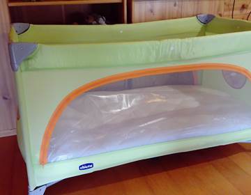 lit pliant avec matelas sur demande