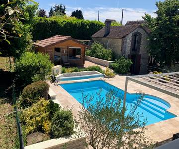 Lerougeetblanc-chambre hote gite-auxerre yonne bourgogne franche comté-piscine spa sauna hammam jacuzzi-famille couple mariage-repas dégustation- repos calme campagne-guedelon vezelay chablis joigny_extérieur1
