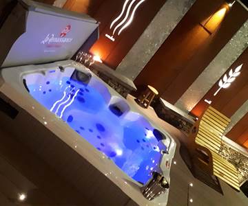 Jacuzzi.