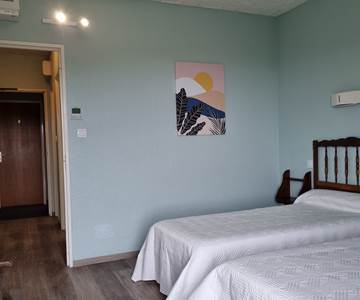 chambre triple hotel Ambeille