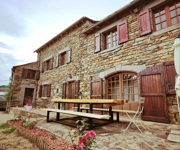 Grand corps de ferme typique