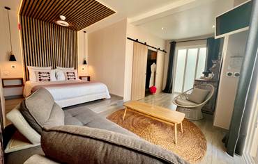 La Villa des Cannes Suite SARKARA 006