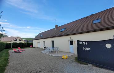 Cour au calme à la campagne