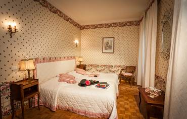 Hostellerie du grand duc chambre 2 lits 1