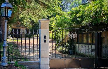 Bonfarto Locations main entrance