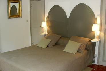 La Tour lit en 160 clm x 200 cm