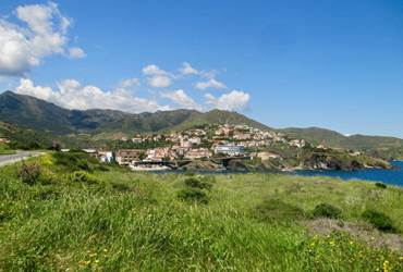 Cerbère, entre mer et montagne