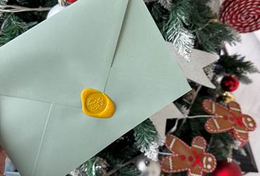 Enveloppe scellée avec un cachet de cire