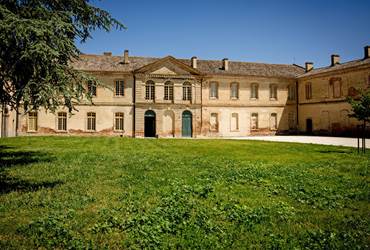 Abbaye de Belleperche - Façade de l'abbaye - ©N. Ballestrero