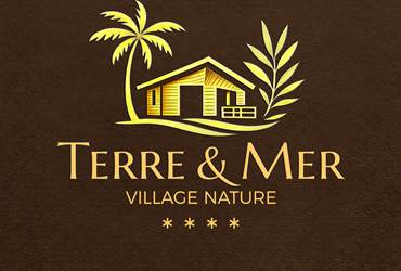 Logo Terre & Mer - village nature **** - version or fond sombre