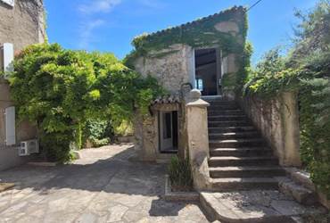 LE-DOMAINE-DU-SOULIER-Gîte-La-Maison-Du-Gardien-Le-Gîte