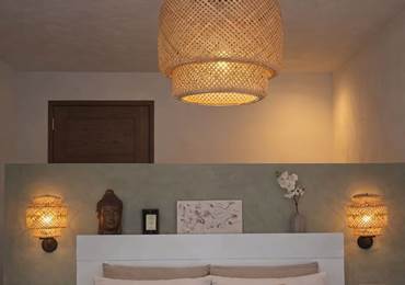 chambre-suite-villa-maluan-provence-piscine.jpg
