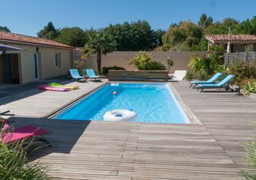 Piscine, transats