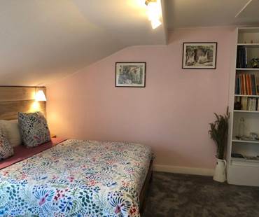 VUE D ENSEMBLE CHAMBRE LEONIE