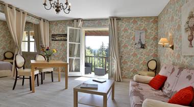 Gîte Tradition 33 avec balcon 2 à 4 personnes - canapé-lit pour enfants - vue sur la parc