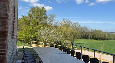 terrasse-salle-confluence-pierre-lauragaise.jpg
