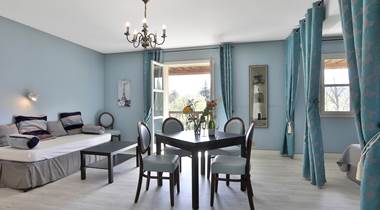 Gîte Tradition Gentilhommière 34 avec balcon filant pour 2 à 4 personnes