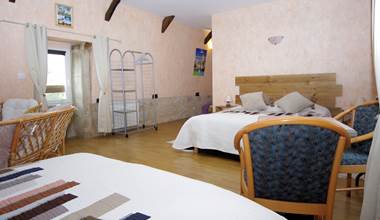 Chambre Cahors  avec un lit Queen size