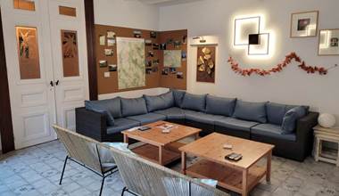 Salon pour 14 personnes (La Geonelle)