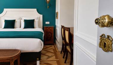 Dormir dans un décor inspiré des châteaux français