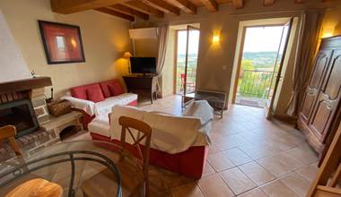 Salon avec balcon